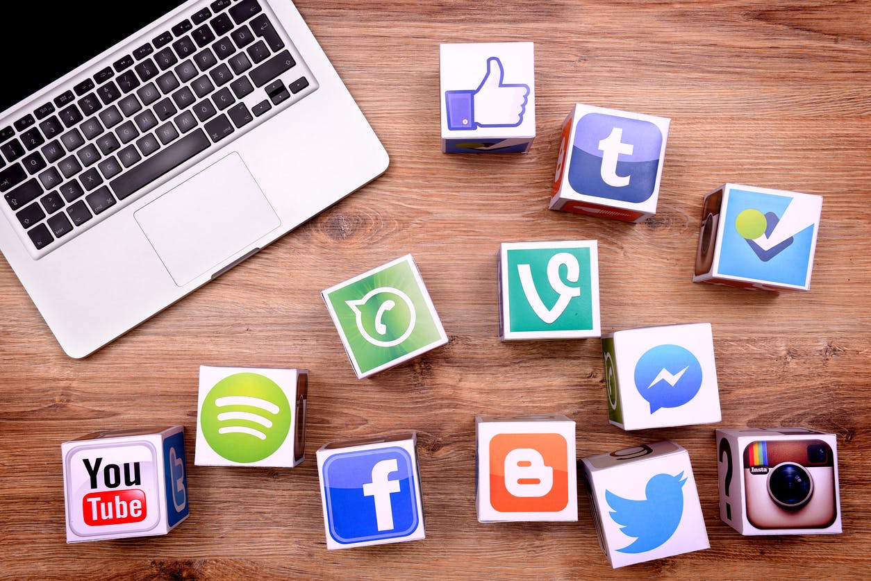 5 Ways To Make Money Through Social Media Platforms