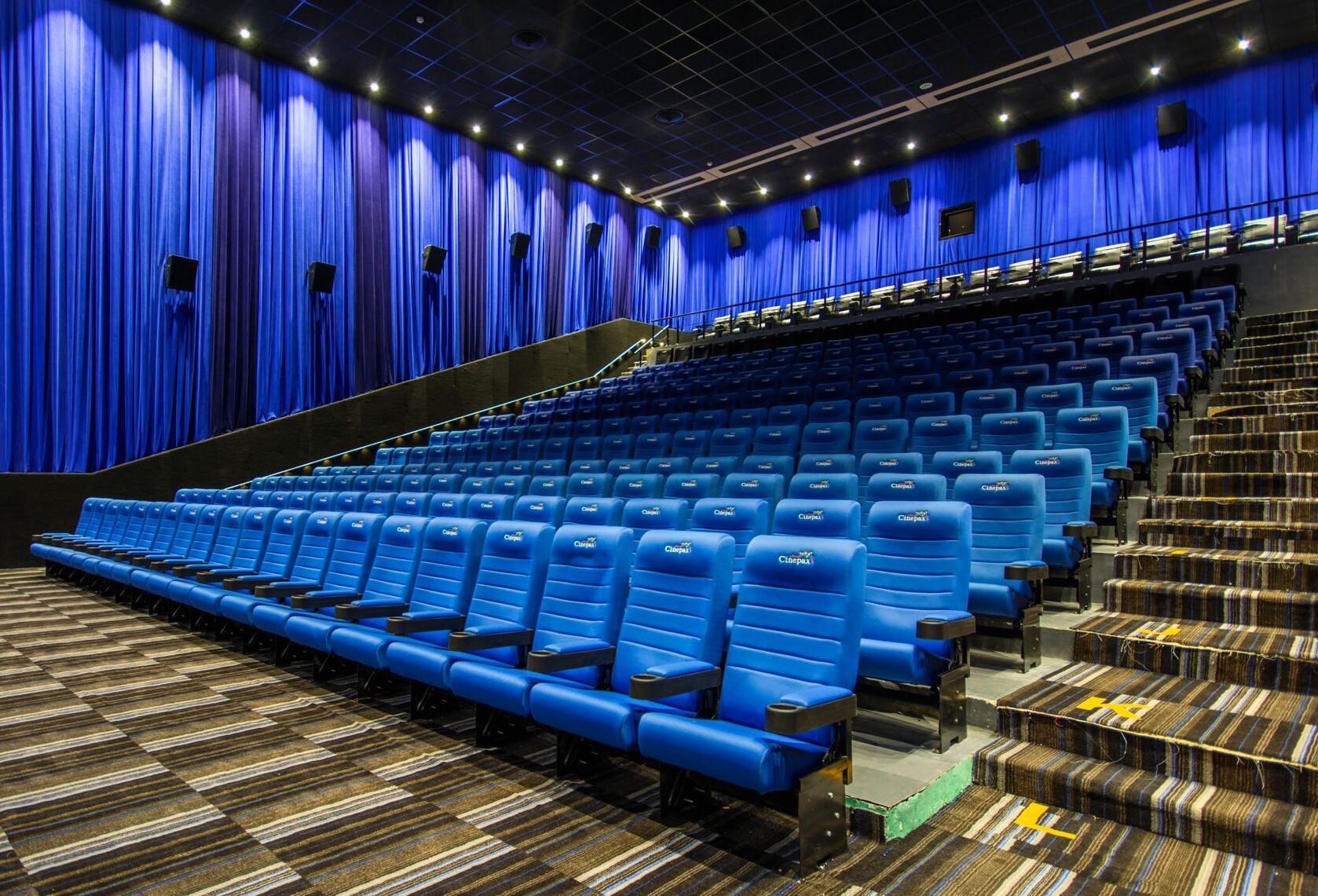 10 Amazing Cinemas in Lahore Tickets, Location, & Contact Info