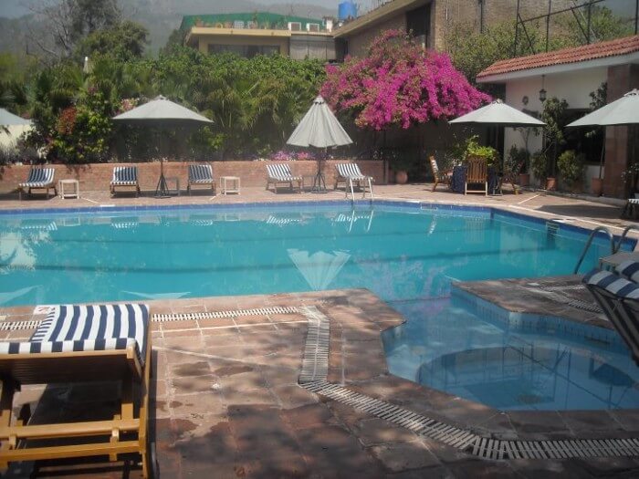 cloud 9 swimming pool islamabad