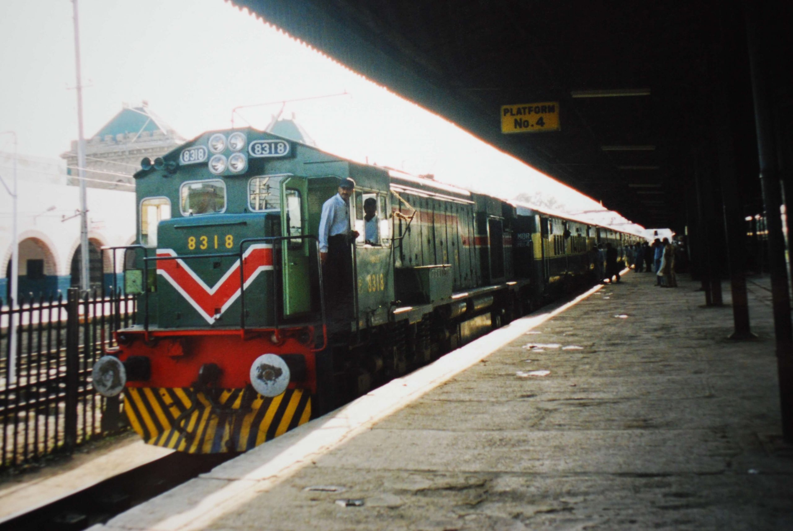 3 Eid Special Trains Announced by Pakistan Railway