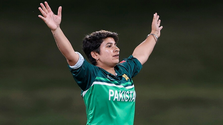 Nida Dar Wins ICC Player of the Month Award for October 2022