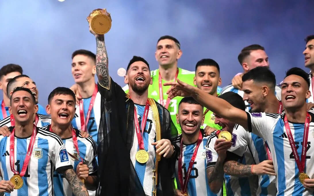 Significance of the Black Robe Given to Messi at the FIFA World Cup 2022