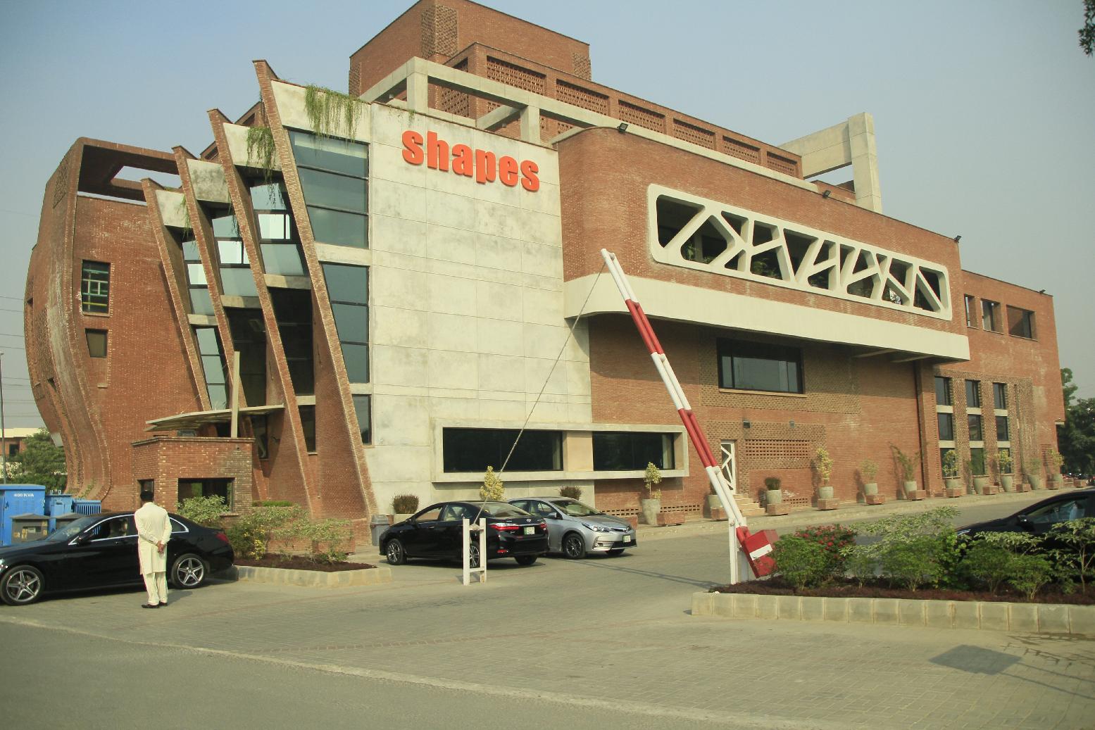 15 Fitness Centers & Gyms in Lahore For Females & Males