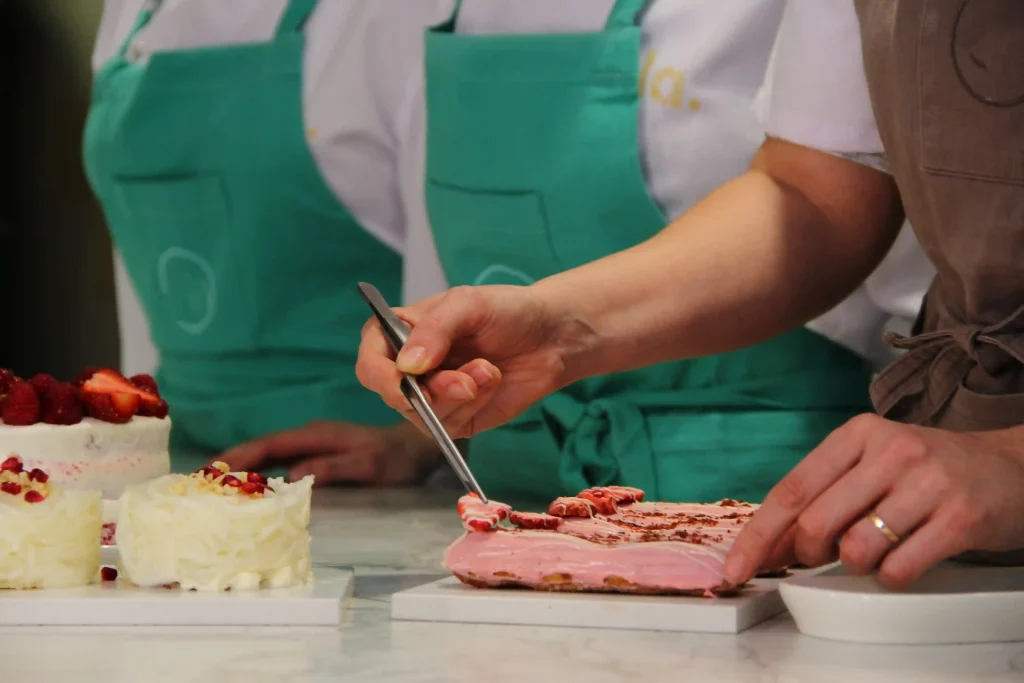 Hands-on cake decorating with professional instructors in Islamabad